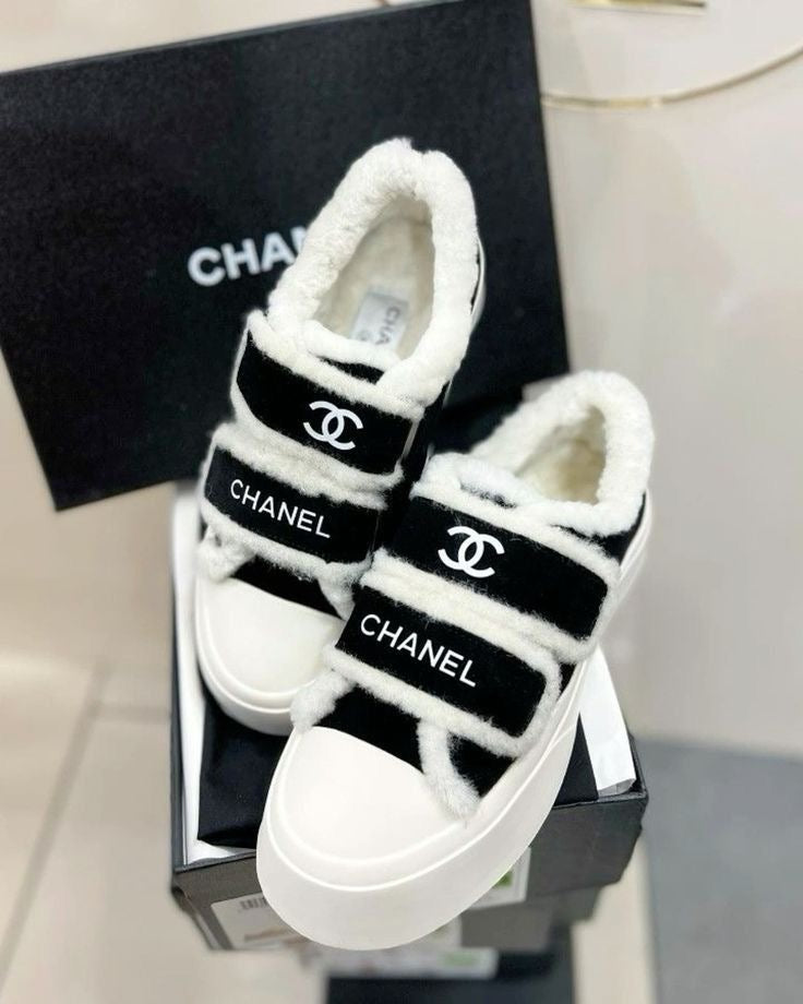 Sneakers con pelliccia C